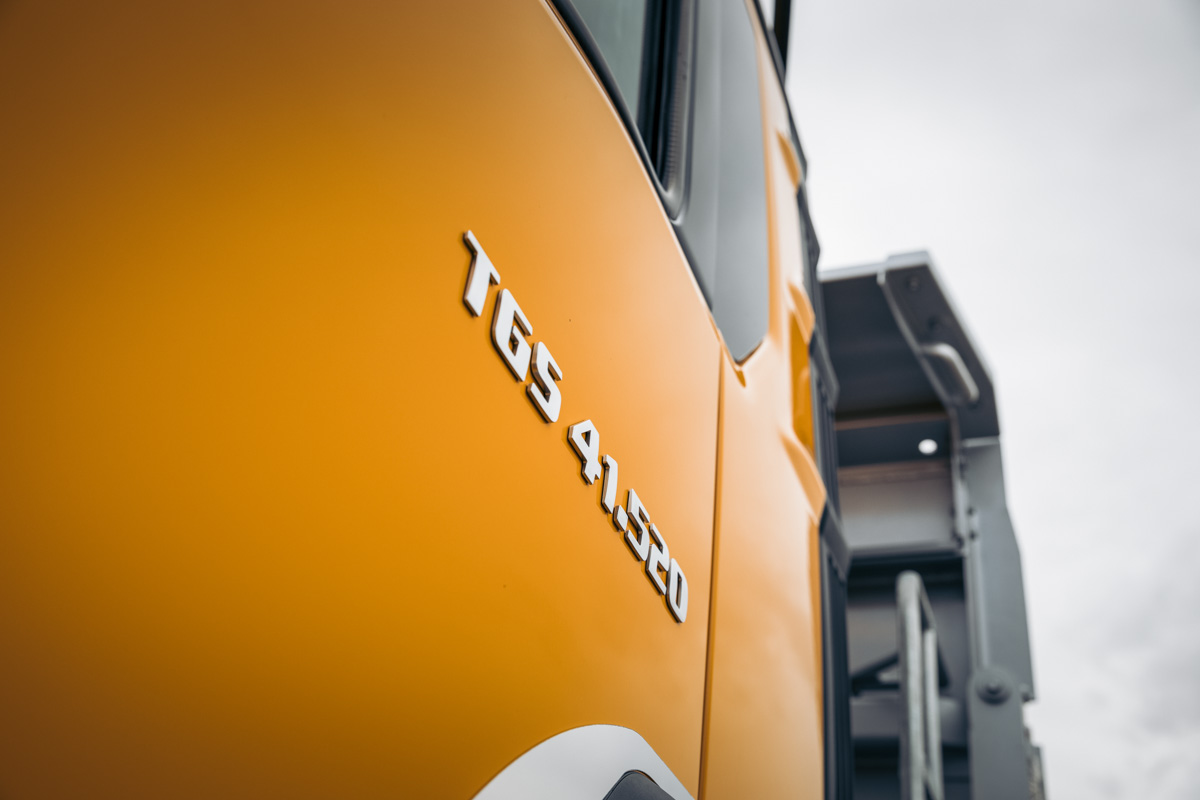 LKW 4-Achser mit 2-Seiten Kipper gallery